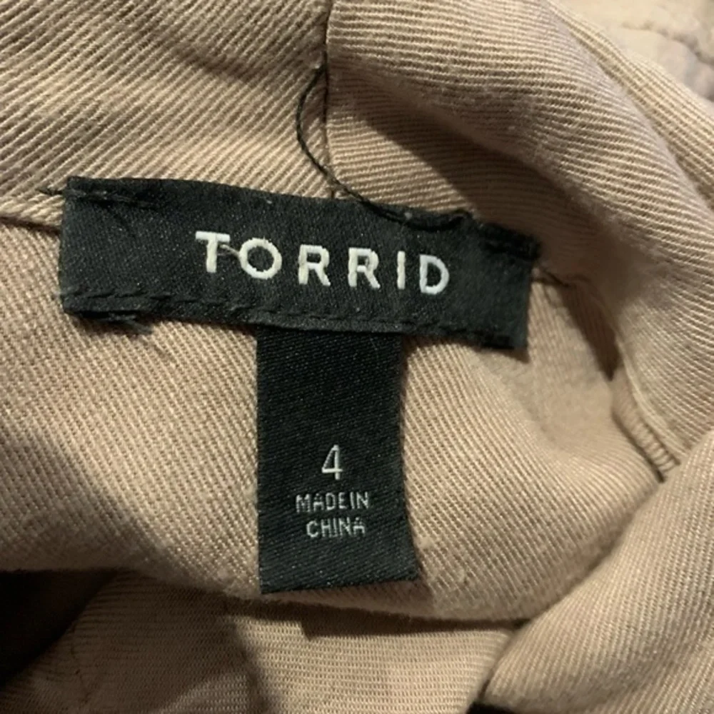 TORRID TAN TWILL DRAPE ANORAK - Picture 6 of 9